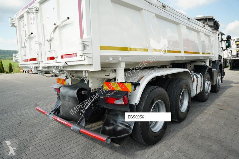 شاحنة Scania P 440 / 8x4 / WYWROTKA 2 STRONNA /...