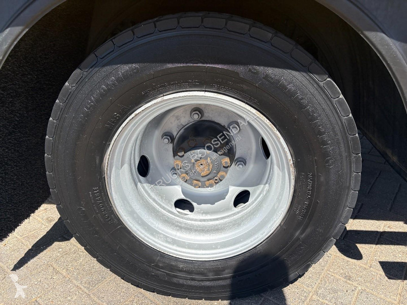 شاحنة Renault 220 DXI + CARRIER XARIOS 600 +...