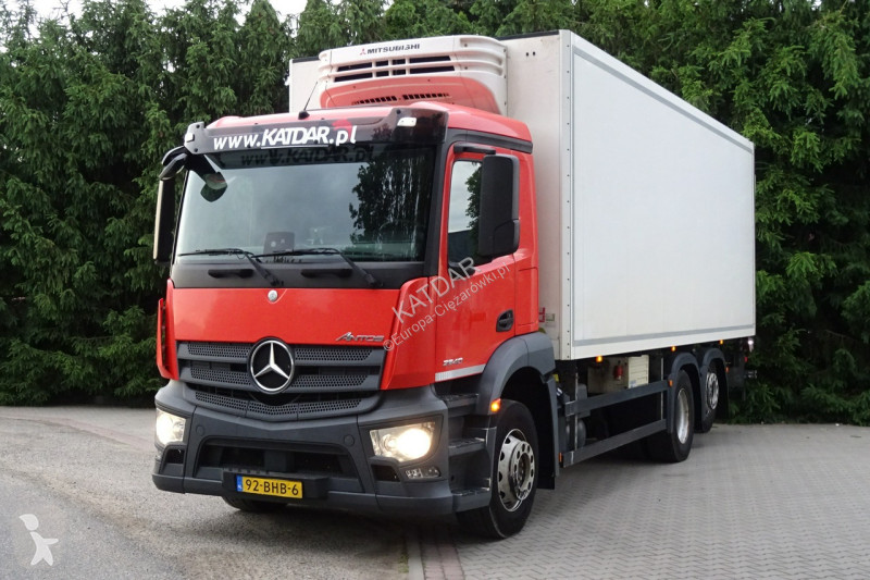 شاحنة Mercedes 2840 syp euro 6 kontener...