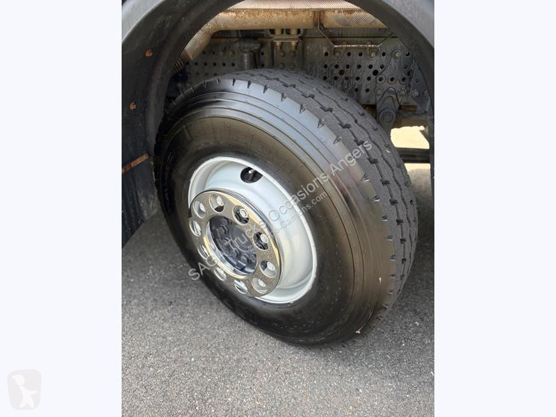 شاحنة Mercedes 3243 8x4/4 Bi-Benne Meiller