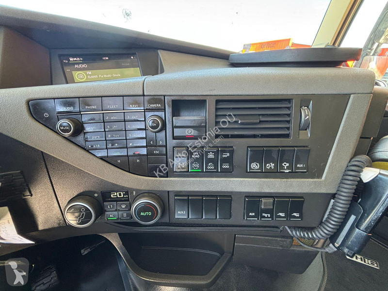 شاحنة Volvo 750 8x4*4 BOX L=6080 mm