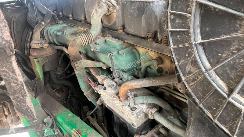 شاحنة Volvo 520 (6X4 / LONG CHASSIS / FRONT STEEL)