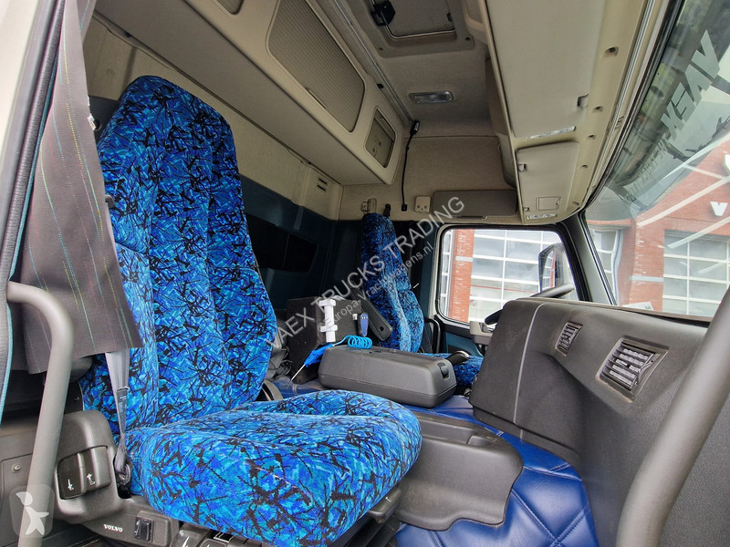 شاحنة Volvo Globetrotter 6x2*4 - Livestock -...