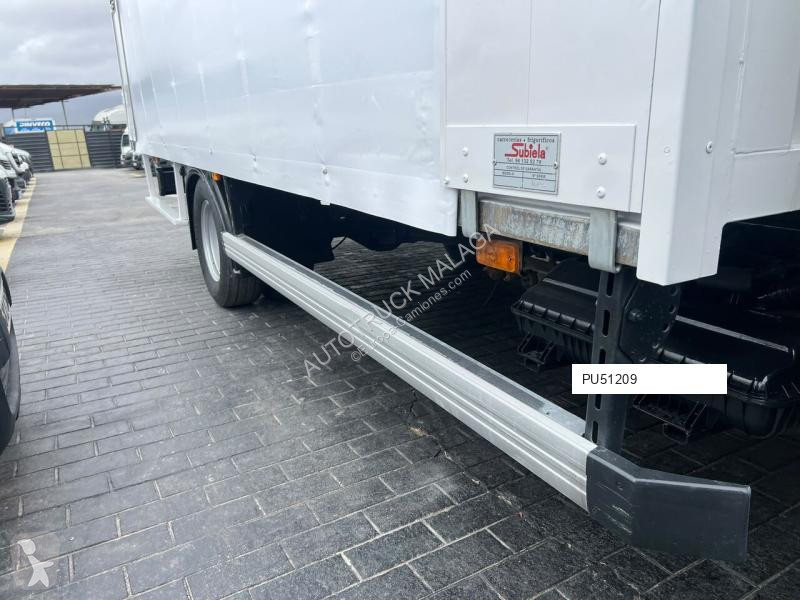 شاحنة Iveco 70C15 BOTELLERO