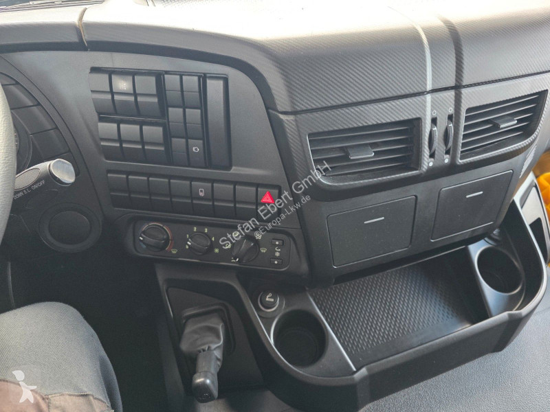 شاحنة Iveco Astra HD9 84.50-80 8x4 Muldenkipper...