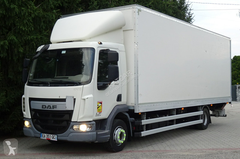 شاحنة DAF LF 220 Euro 6 kontener 18p winda...