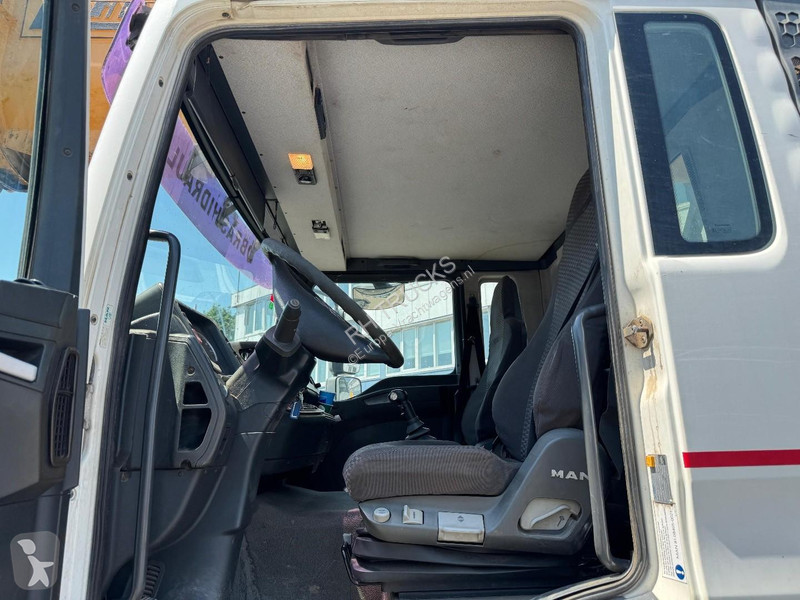 شاحنة MAN 33.430 6X4 EURO 3 + LUNA GT-40/32...