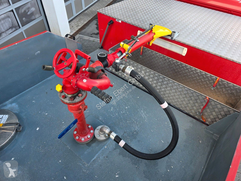شاحنة MAN LE Feuerwehr Schaum-Löschfahrzeug...