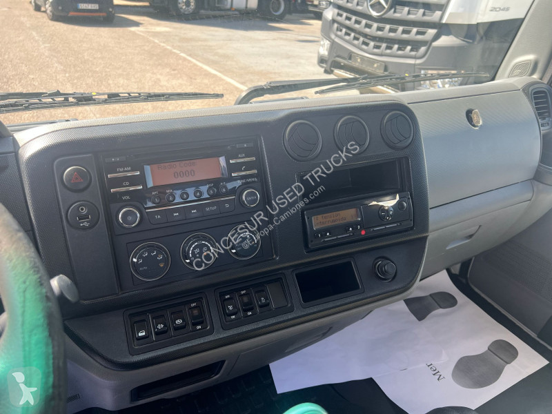 شاحنة Renault D 7,5 L4 CCM 180E6