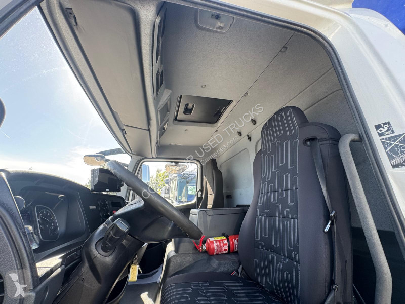شاحنة Mercedes  1218  L