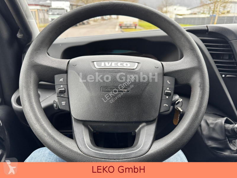 شاحنة Iveco 70C18 Mit Carrier Xr 500