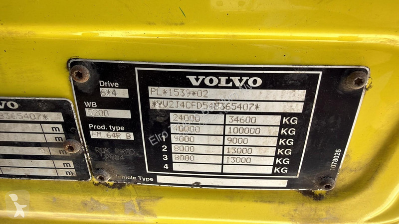 شاحنة Volvo - 420 (EJES GRANDES / SUSPENSIÓN DE...