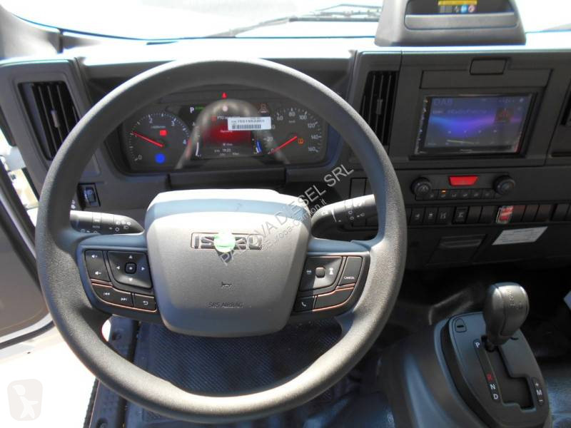 شاحنة Isuzu