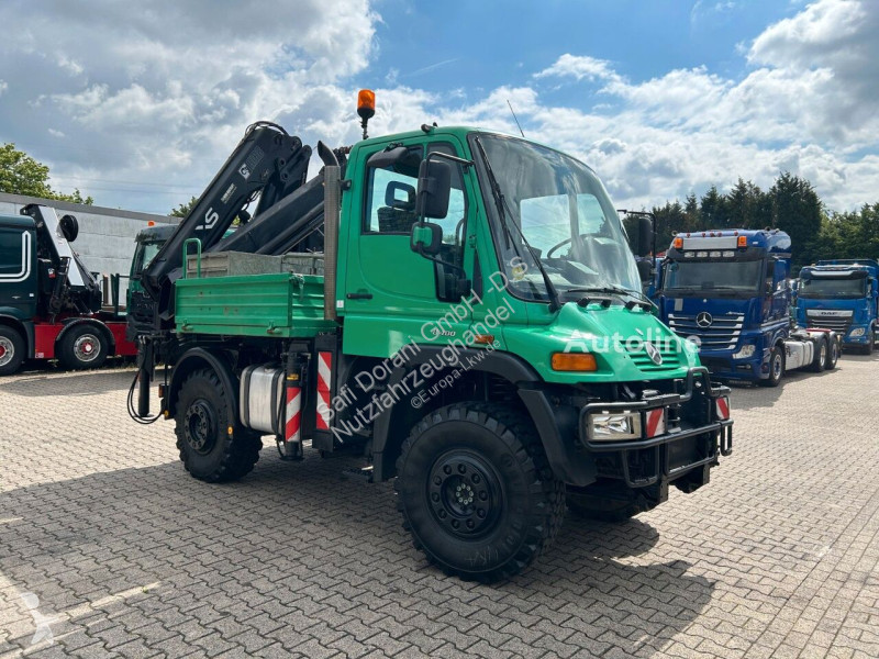 شاحنة Mercedes U400 + HIAB 122E 4x4