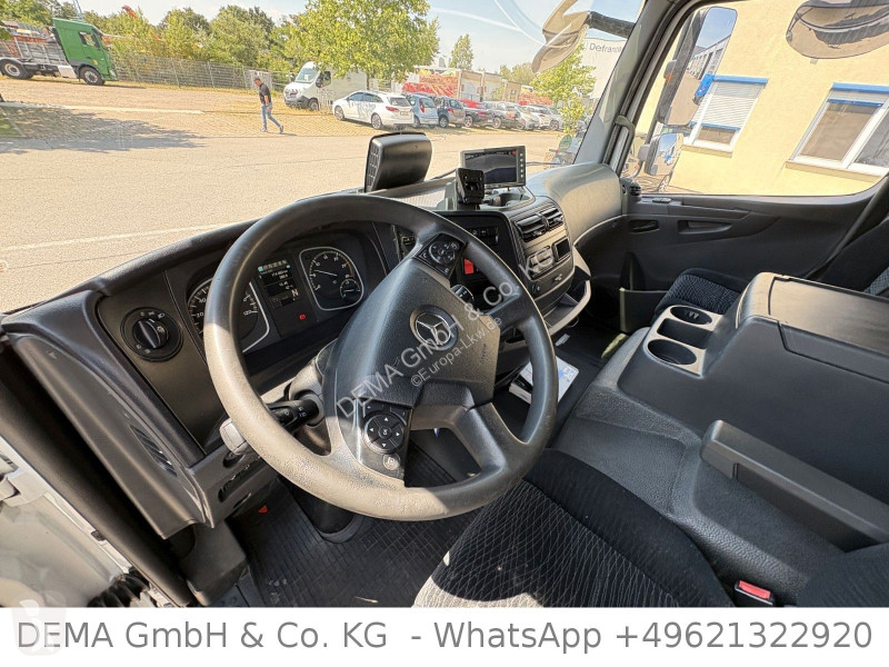 شاحنة Mercedes...