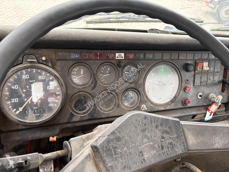 شاحنة MAN f8 + 6 CYLINDER + MANUAL + MKG 22METER