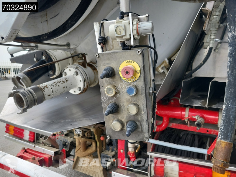 شاحنة Mercedes 2544 6X2 Vacuum truck Saug und...