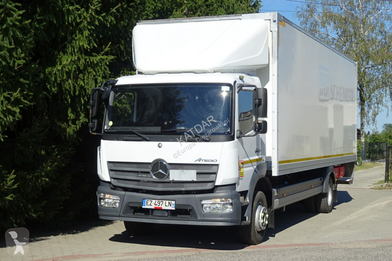 Камион Mercedes 1218 Euro 6 kontener 20pal...