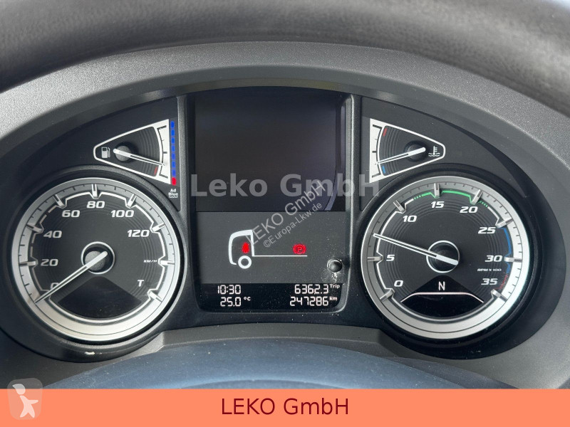 شاحنة DAF 210 FA  Fleischhacken ( MEAT )3Stück
