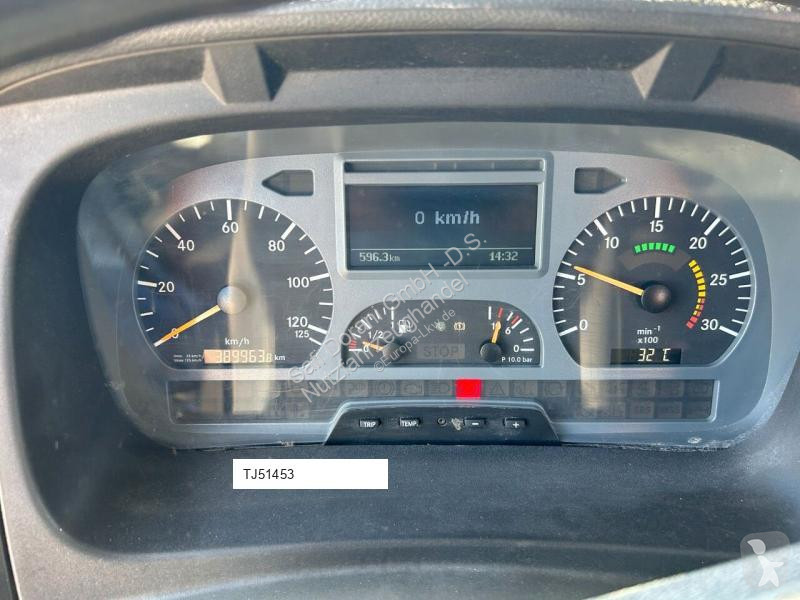 شاحنة Mercedes PKG 12001