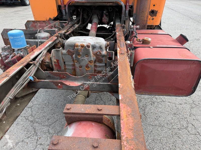 شاحنة Iveco   170-23 - Fahrgestell - V8 - nicht...