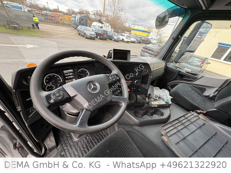 شاحنة Mercedes...