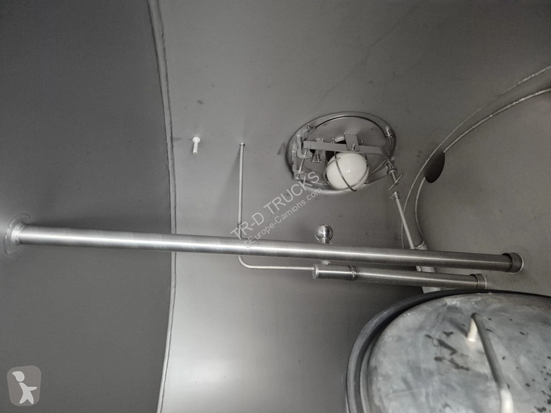 شاحنة Volvo FMX 370 16000L INSULATED INOX TANK...