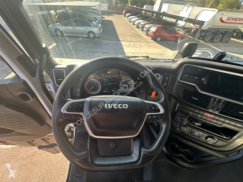 Camión Iveco S-Way AS440STP