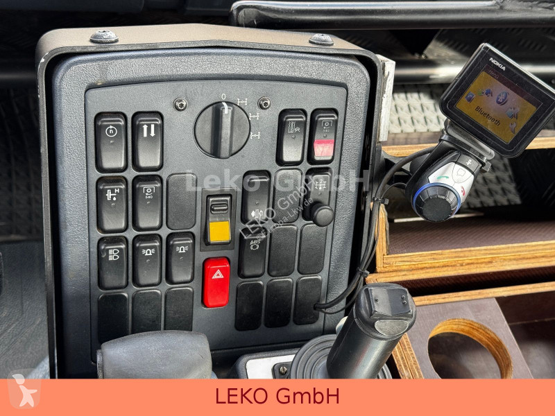 شاحنة Mercedes UNIMOG U400