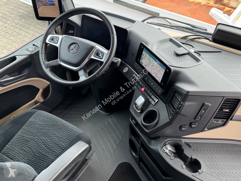 شاحنة Mercedes 2548 5 L 6x2 Lowliner BDF