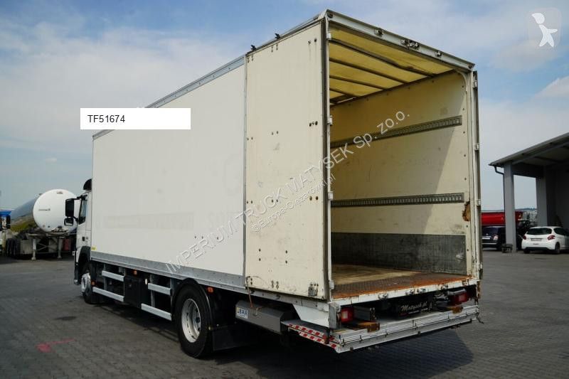 Ciężarówka Volvo FM 370 / KONTENER 7,8 M / 4x2...