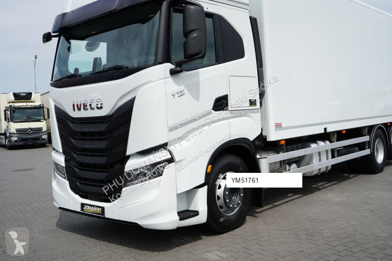 Camión Iveco / 420 / E 6 / KONTENER + WINDA /...