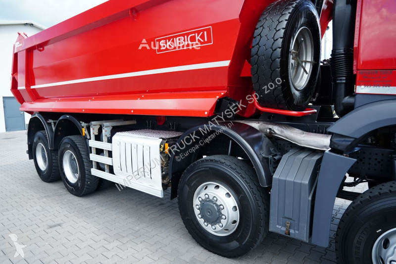 شاحنة Mercedes AROCS 4145