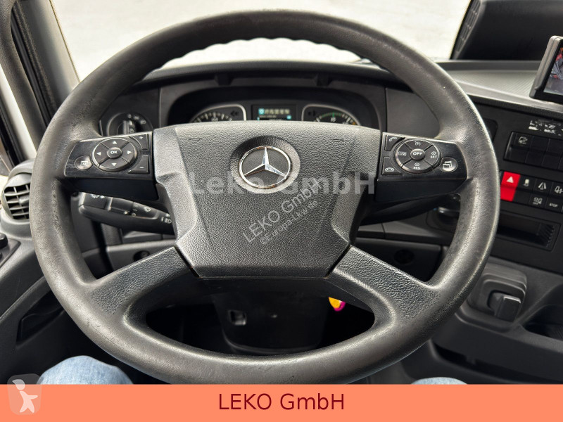شاحنة Mercedes 1218 Mit Carrier Sp 1250Mt