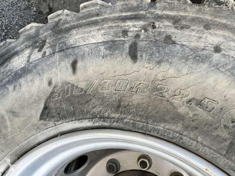 شاحنة Mercedes  AXOR 1833 4X4