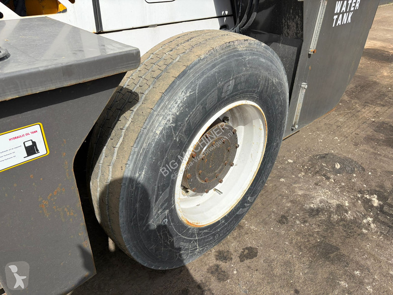 شاحنة  4M3 Self Loading Concrete Mixer 4x4