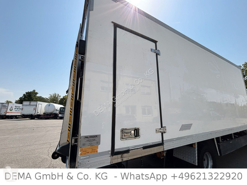 شاحنة MAN 12.250*L.Haus*Carrier*Portaltüren*LBW*