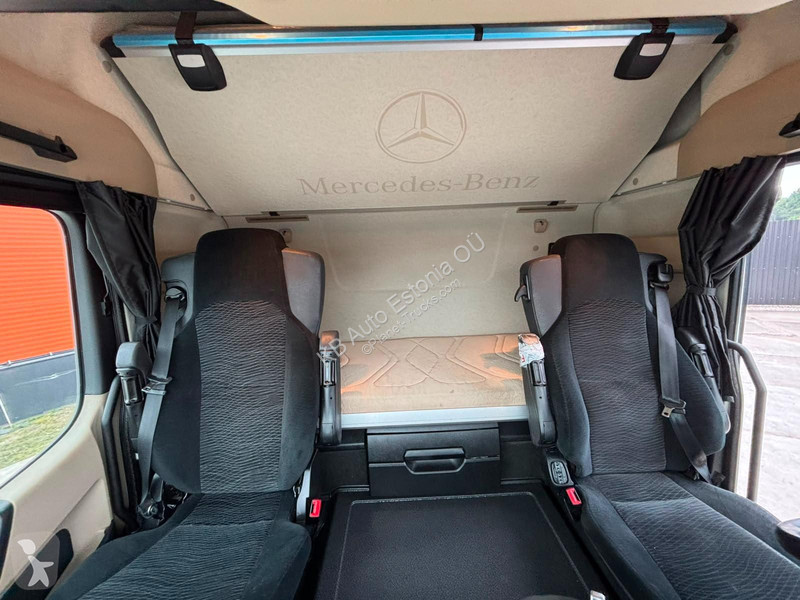 شاحنة Mercedes 2551 6x2 ADR / STREAMSPACE