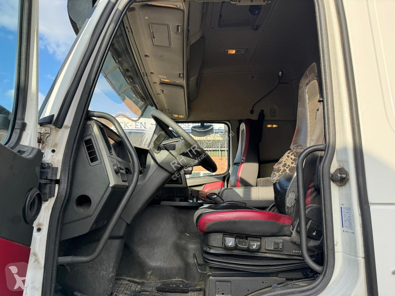 Vrachtwagen Volvo 460 8X2 EURO 6 + 24.000...