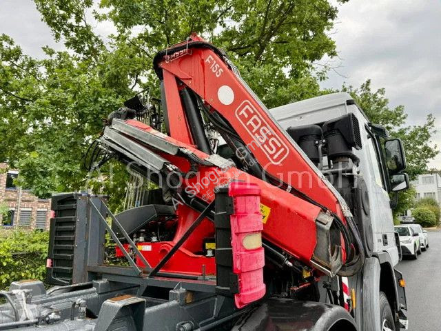 Camion Mercedes 3241 8x4/Abrollkipper+Fassi...