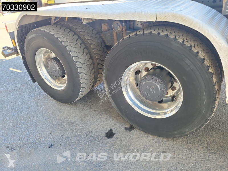 شاحنة DAF 510  6X4 20tons hooklift...