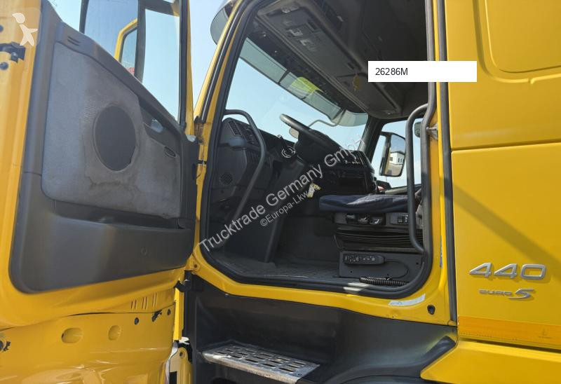 شاحنة Volvo 638 FH-440
