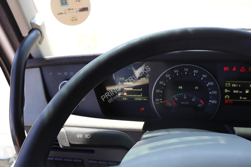 شاحنة Volvo 420 * EURO5 * 6X2 * MANUAL *