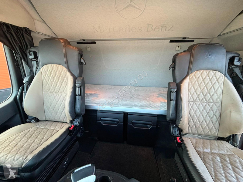شاحنة Mercedes 3258 8x4 PK 78002 + JIB + WINCH...