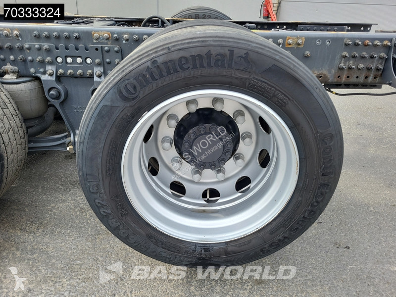 شاحنة Volvo 460  6X2 chassis Full Air...