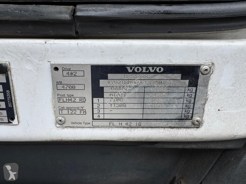 Camion Volvo 240 4X2 + DHOLLANDIA DHLSU11 LIFT...