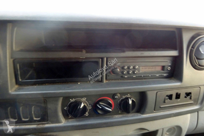 Véhicule utilitaire Renault MASTER 2,5 DCI 110...