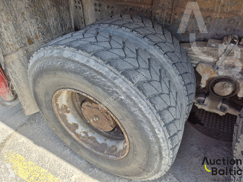 Camion Iveco AD260T35