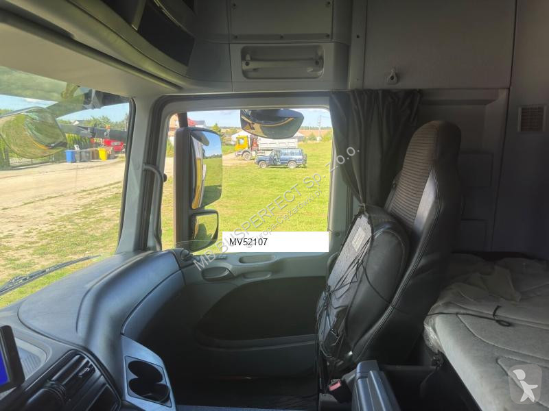 Vrachtwagen Mercedes 166XS