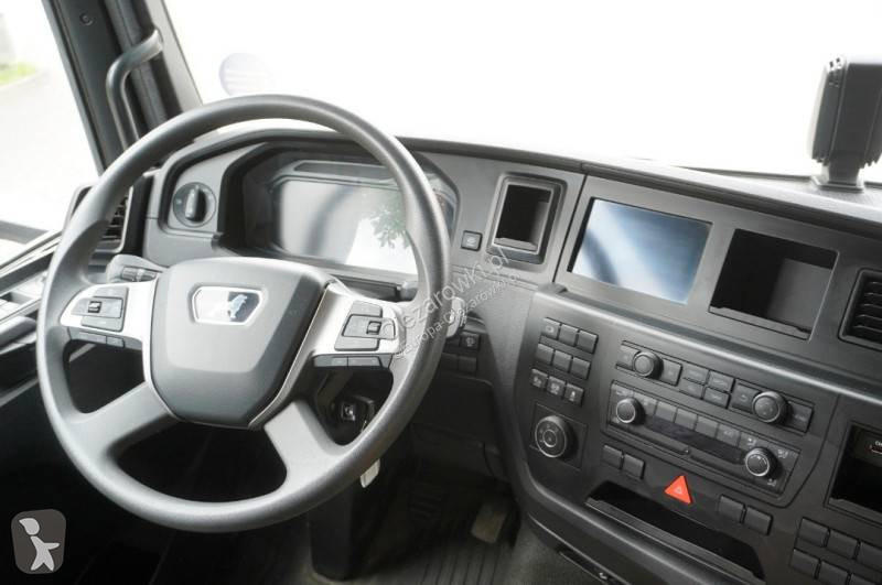Camion MAN 33.480